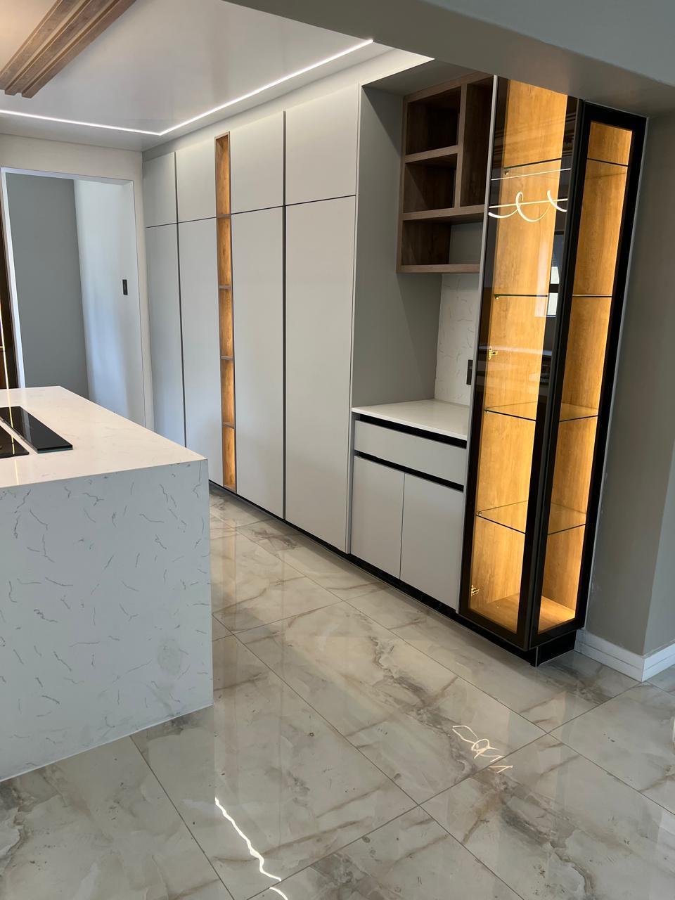 Floor-to-Ceiling Units with Display Cabinetry